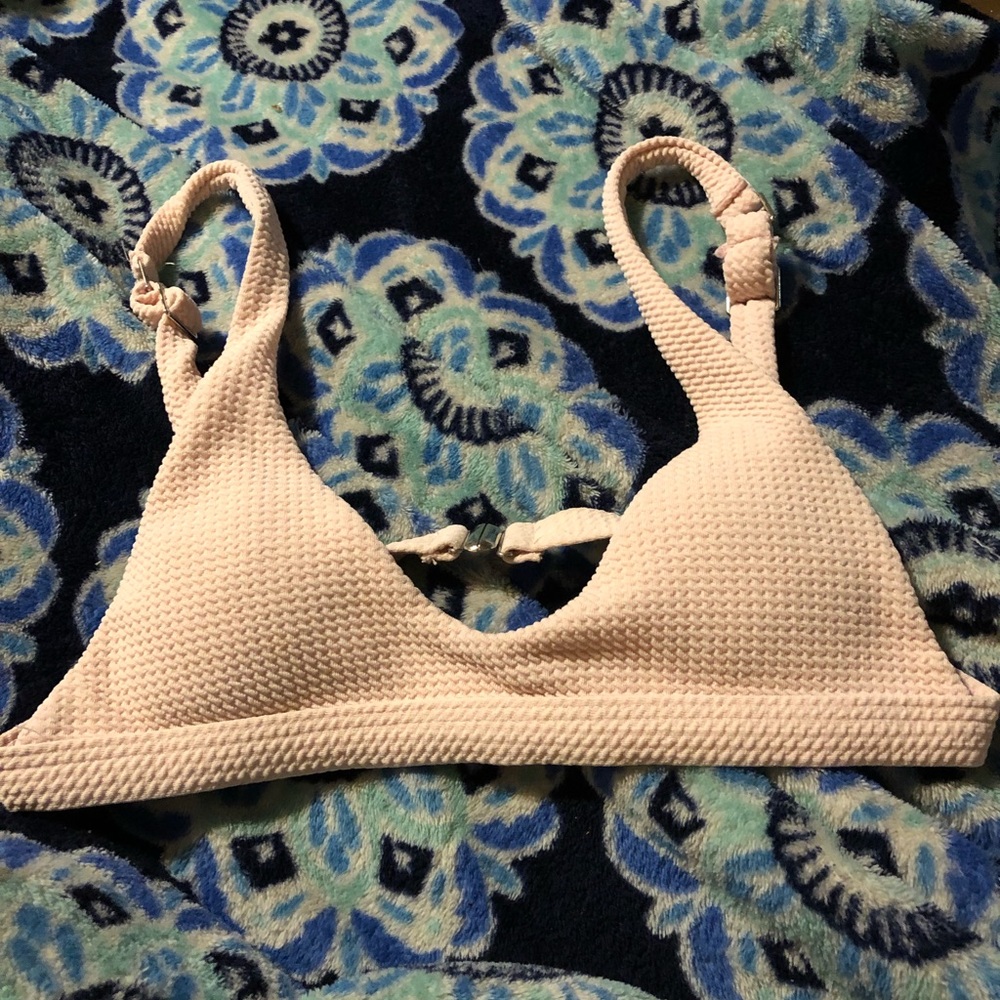 Pink bathing suit‼️
